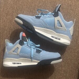 Jordan 4 university blues